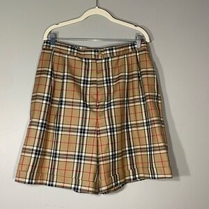 Vintage Nygärd 14 Plaid Walking Shorts
Pure Wool
Pockets
Pleats